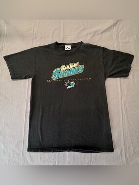 Majestic San Jose Sharks NHL Black Tee men’s medium G18